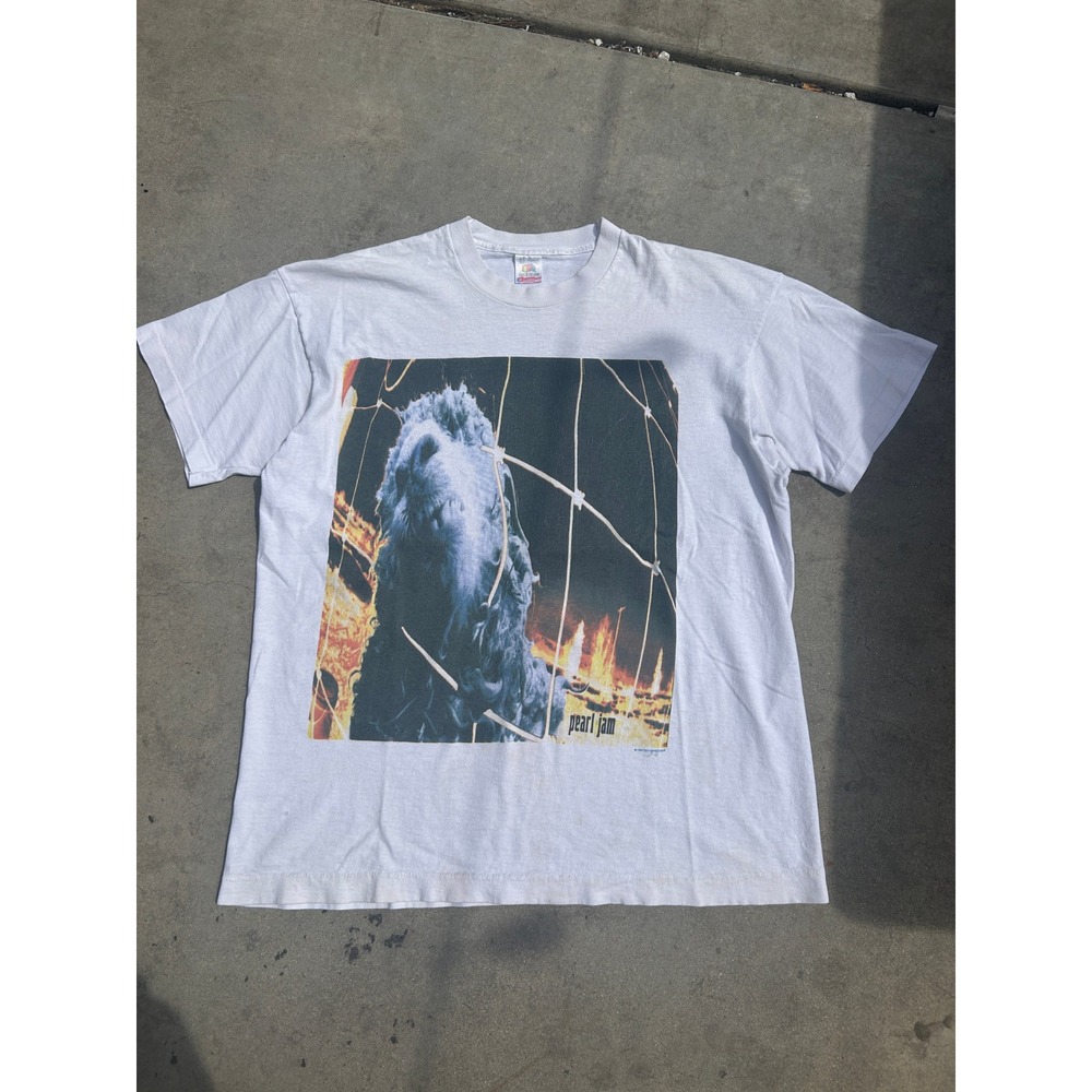 Vintage 1993 Pearl Jam Vs Album Lamma and Pig Graphic T-Shirt White XL